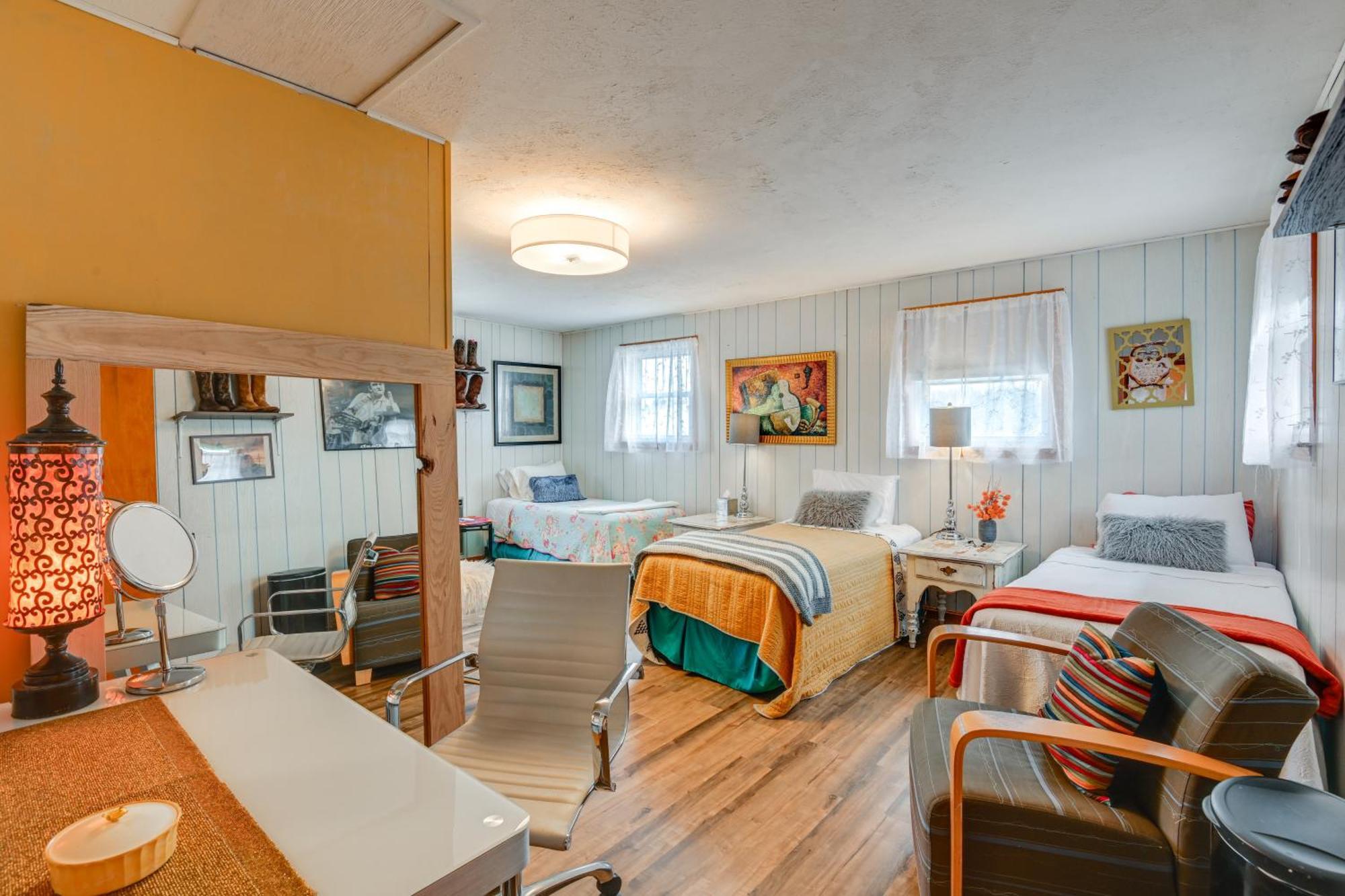 6 Mi To Downtown 70S-Themed Home In Nashville! Bagian luar foto