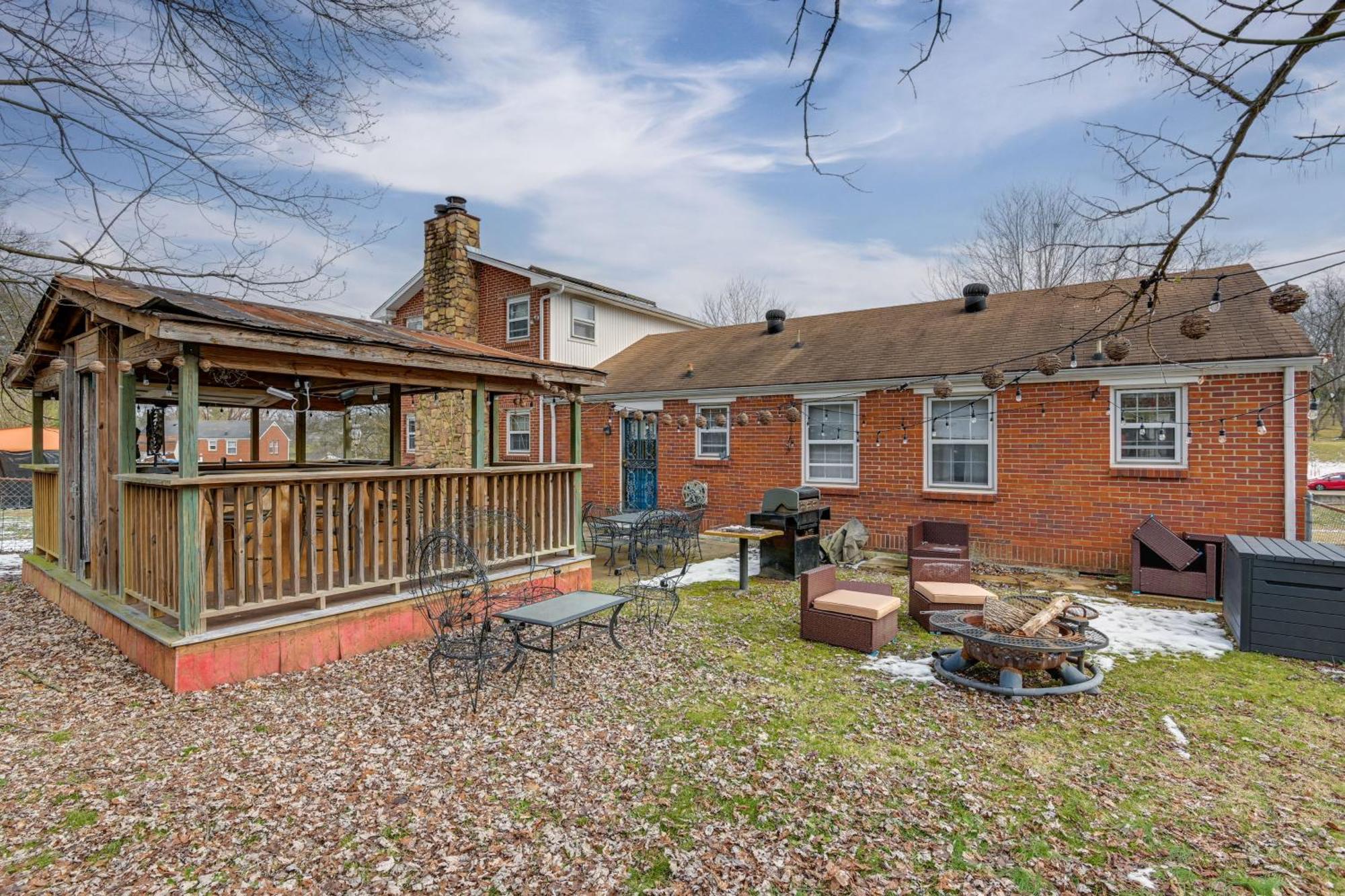 6 Mi To Downtown 70S-Themed Home In Nashville! Bagian luar foto